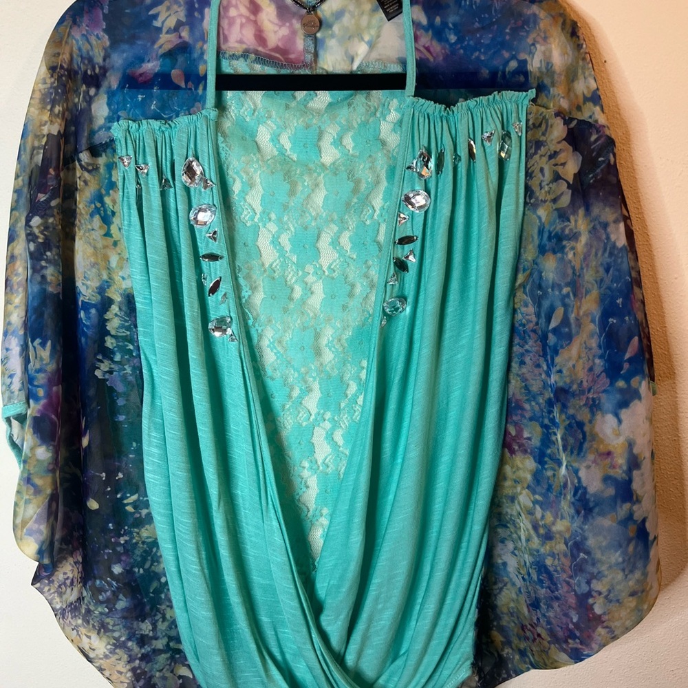 Unique BKE Boutique Cover Shirt